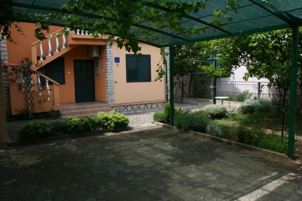 Apartments With A Parking Space Vodice - 6444 Buitenkant foto